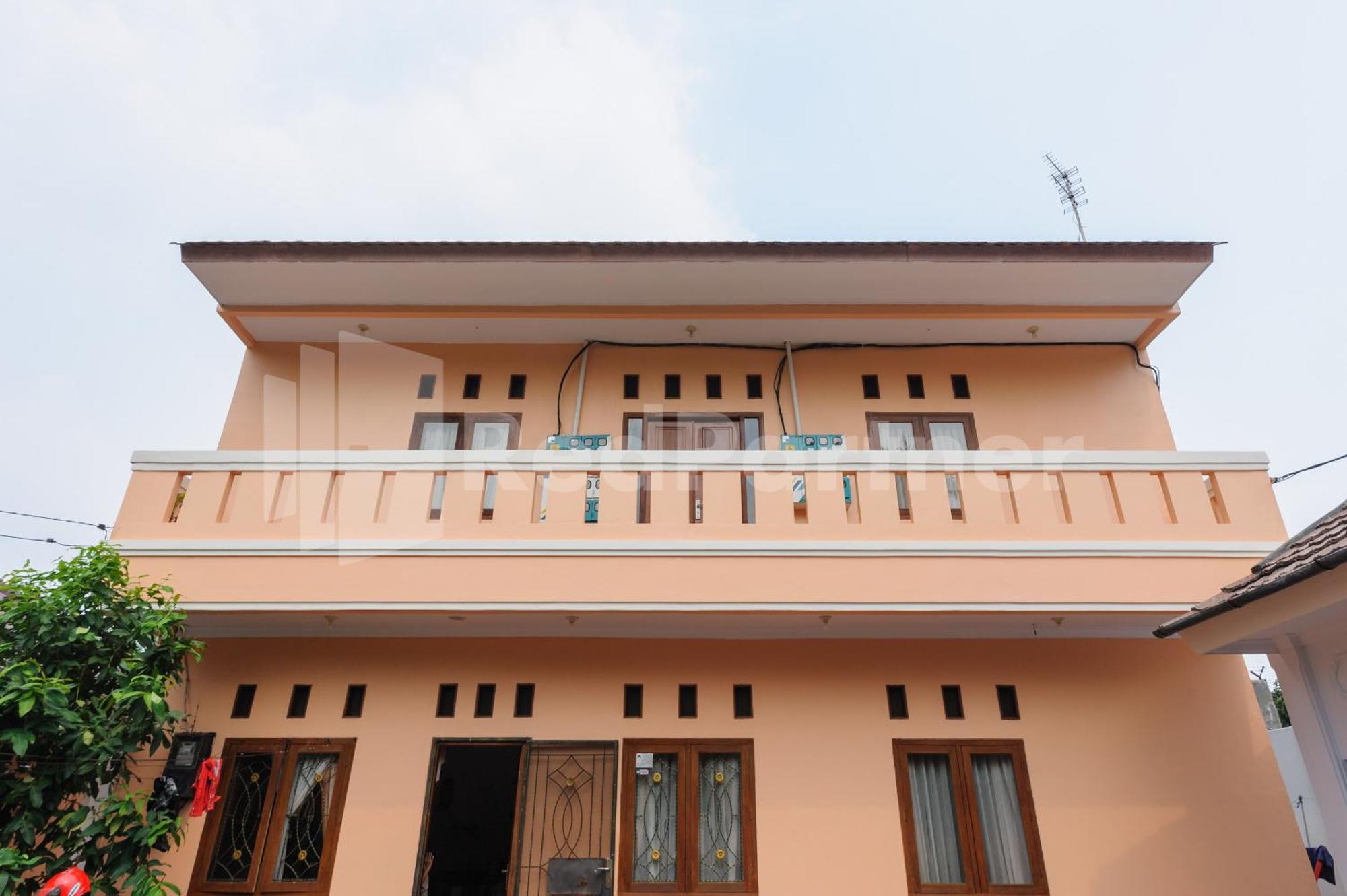 Pondok Cimanggu Syariah Mitra Reddoorz ボゴール エクステリア 写真