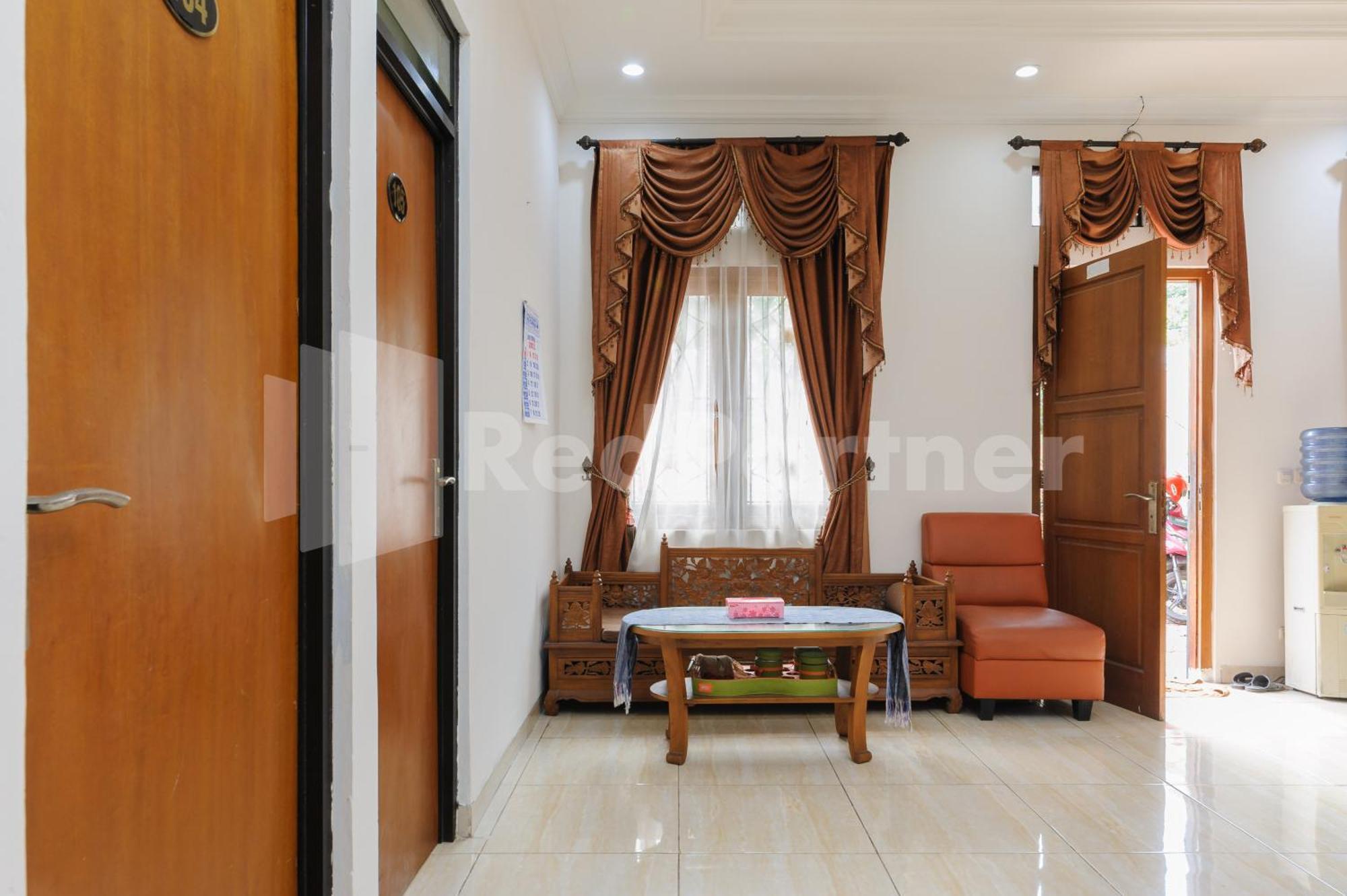 Pondok Cimanggu Syariah Mitra Reddoorz ボゴール エクステリア 写真